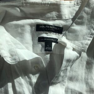 Banana Republic Shirts - Banana Republic Camden Standard Fit Shirt Banana Republic Shirts - Banana Republic Camden Standard Fit Shirt
